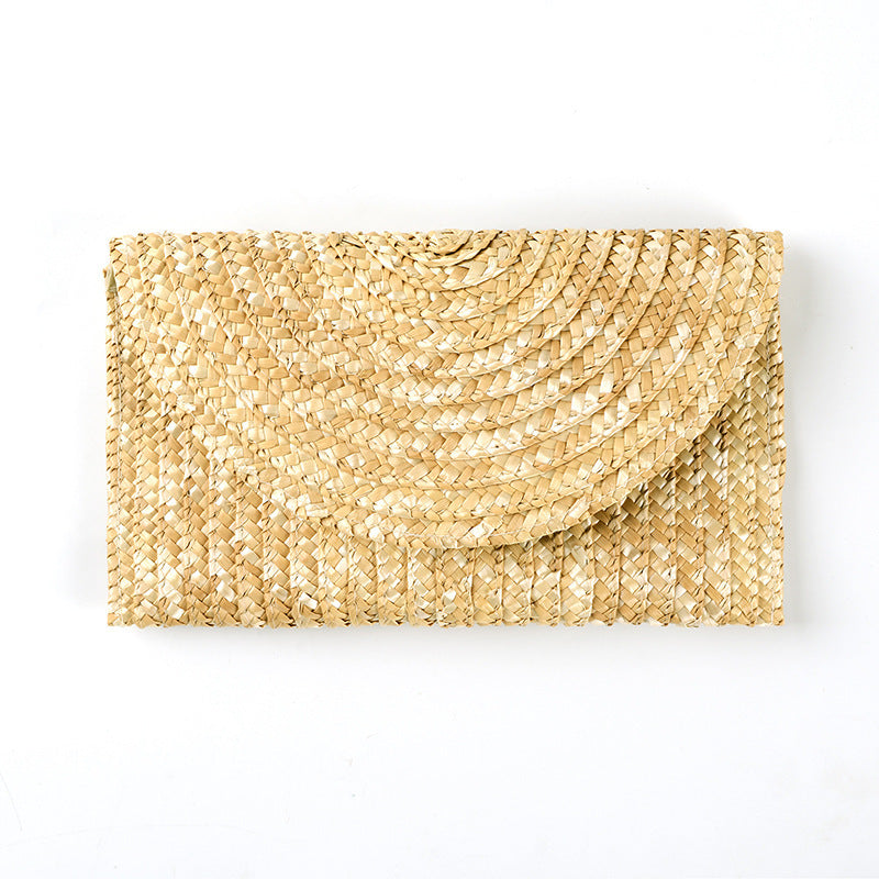 Bolso sobre de paja tejido para la playa