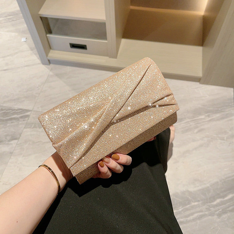 Clutch tipo sobre de moda - elegante, plegable y funcional
