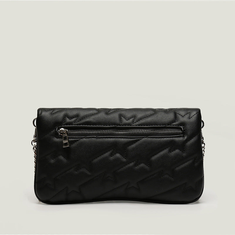 Bolso de hombro rectangular con cadena