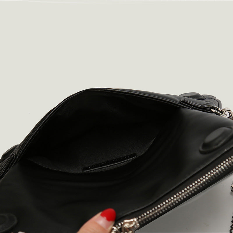 Bolso de hombro rectangular con cadena